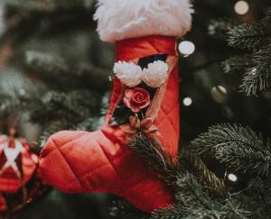 Polacy będą szukać tańszych prezentów świątecznych